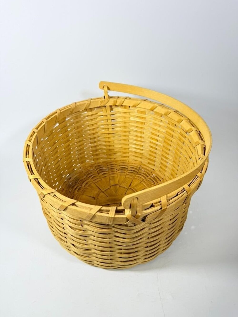 Amish Handwowen Swinging Handled Basket Vintage Light Wood Handmade Decorative - Picture 14 of 16